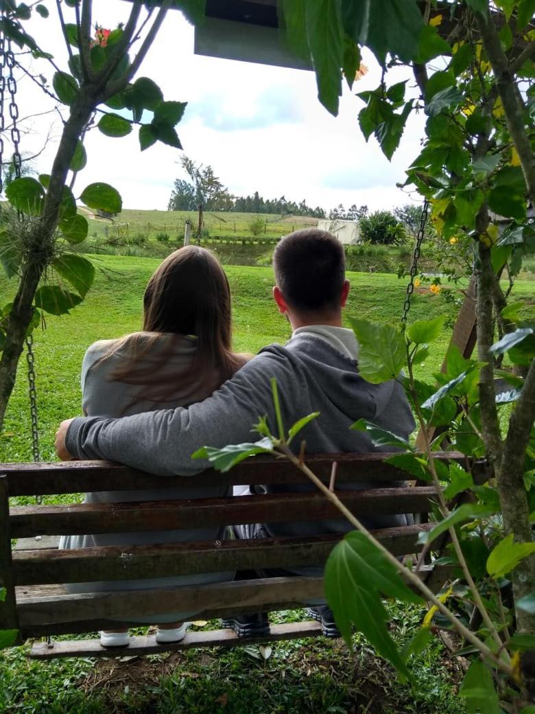 Pousada Romantica - Sitio Buraco Fundo Vale Verde  Екстериор снимка