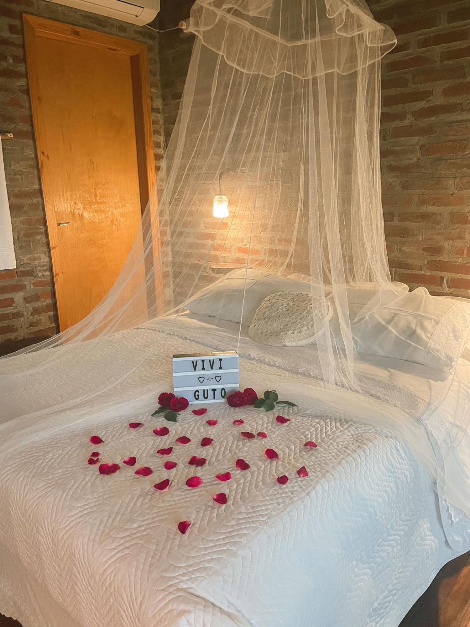 Pousada Romantica - Sitio Buraco Fundo Vale Verde  Екстериор снимка